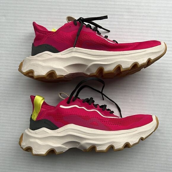 Sorel Kinetic Breakthru Day Sneakers in Pink - Picture 7 of 13